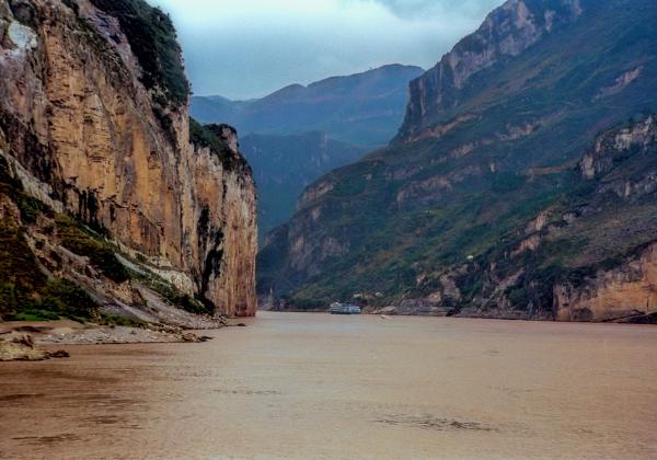  The Yangtze stretches nearly 4,000 miles eastward from the Tibet-Qinghai Plateau to its mouth on the East China Sea, just north of Shanghai.  These views of the…